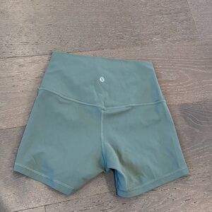 Lululemon Align High-Rise 4” shorts sz 6